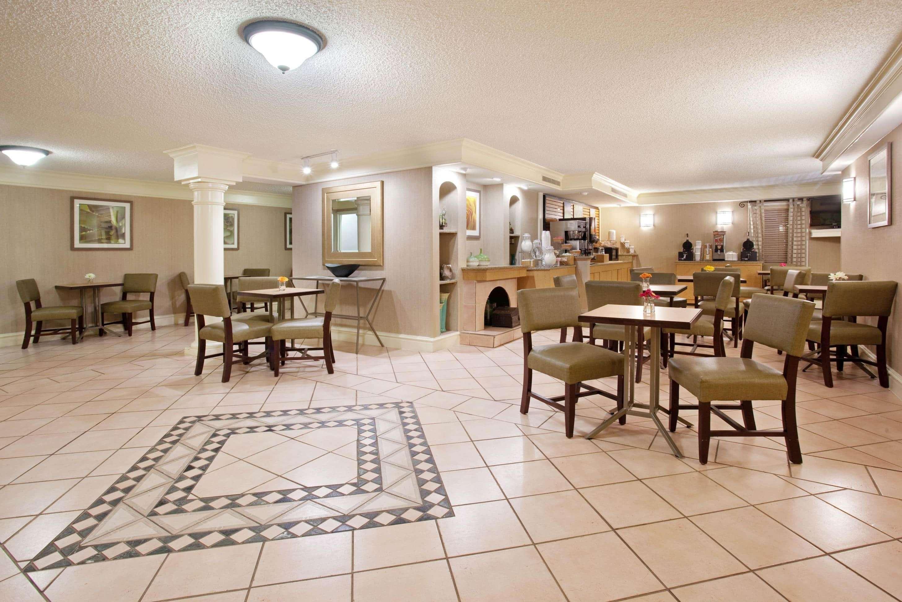 La Quinta Inn By Wyndham Denver Central Kültér fotó