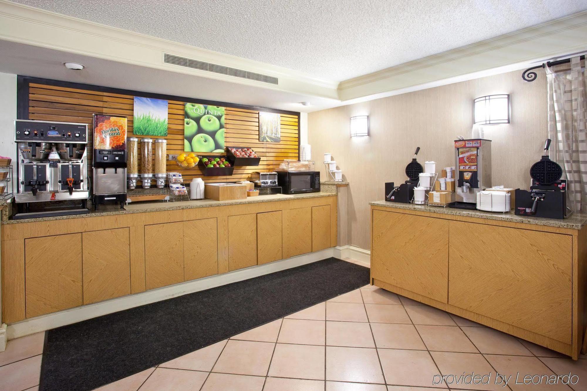 La Quinta Inn By Wyndham Denver Central Kültér fotó